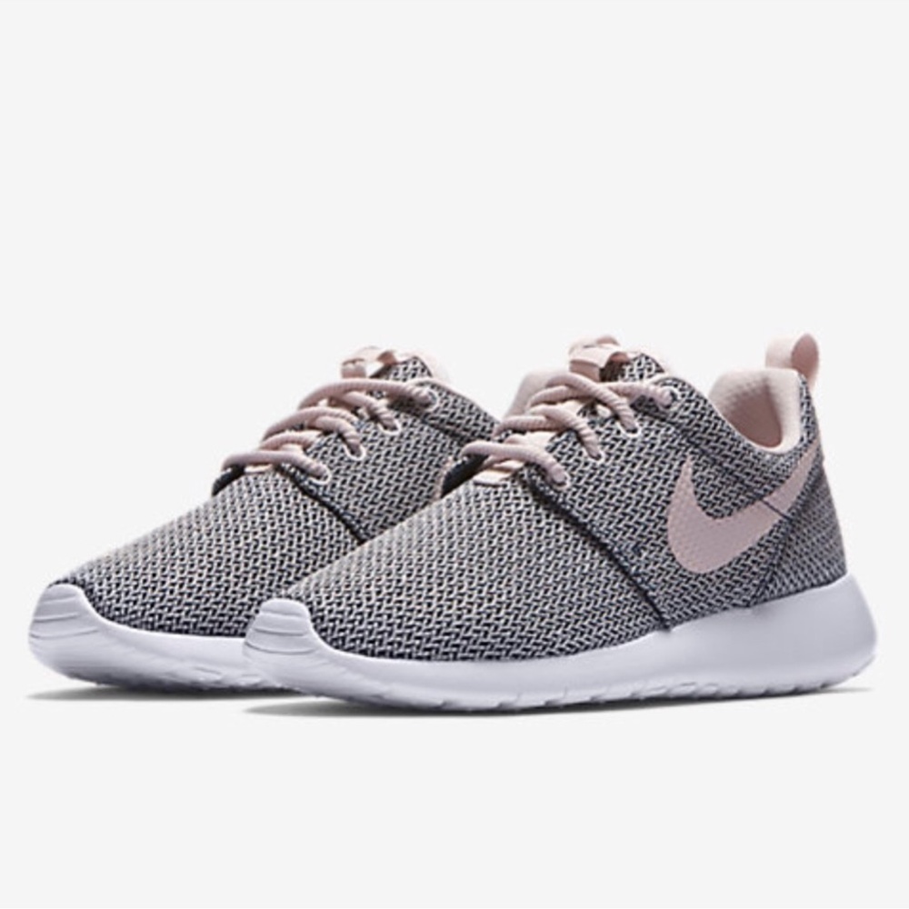 Nike Roshe shoes